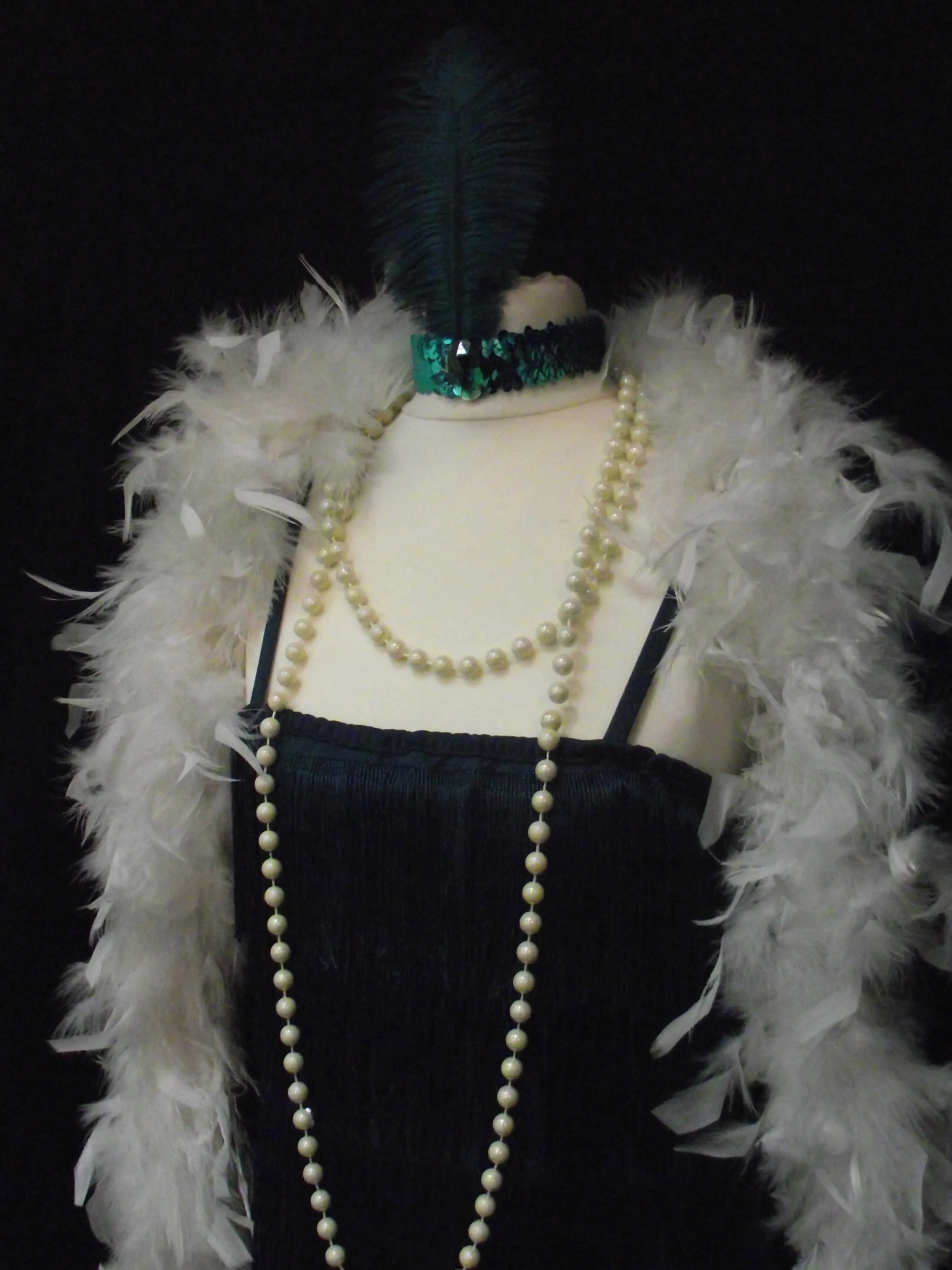 1920s Flapper Girl (Teal)