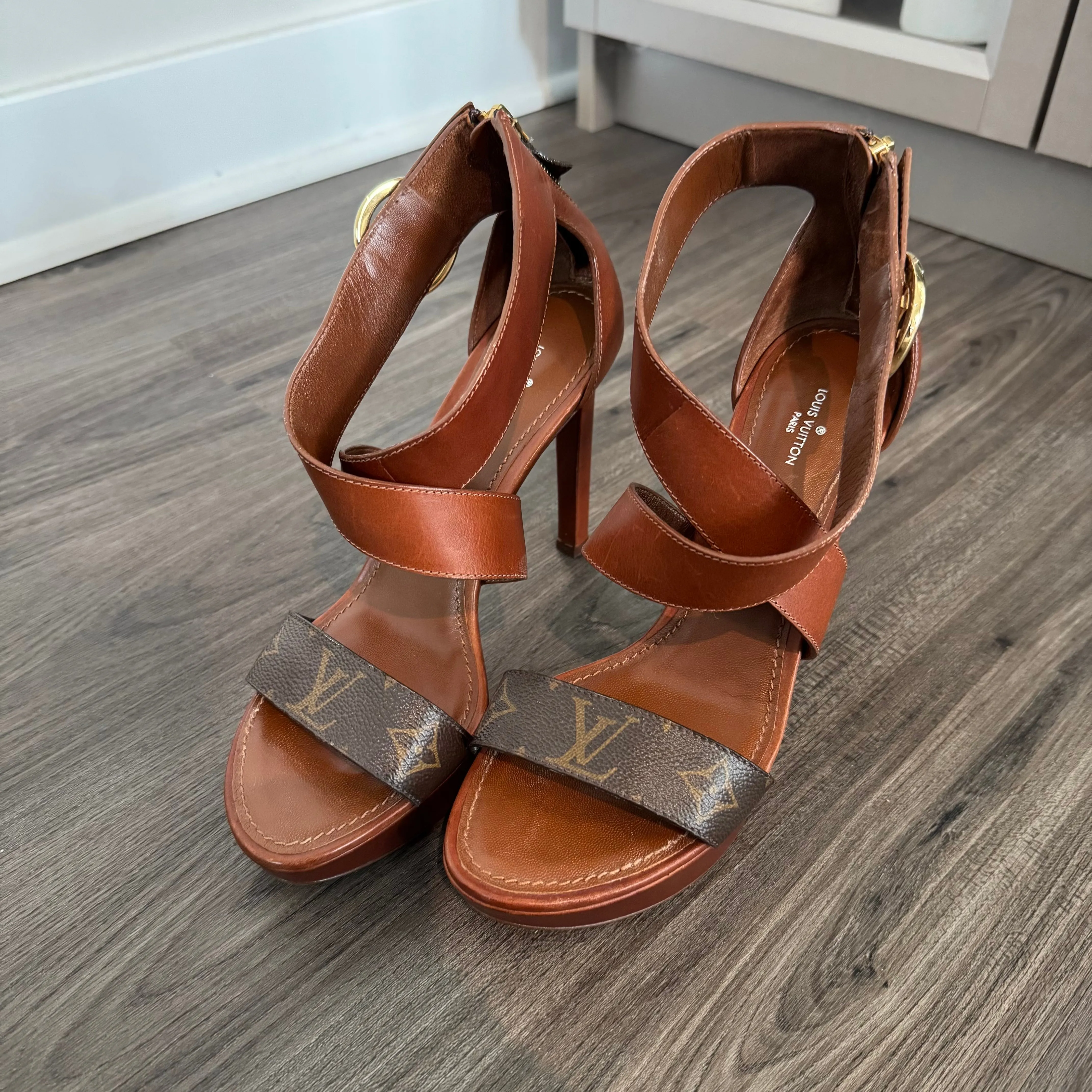 Louis Vuitton Horizon Platform Sandals