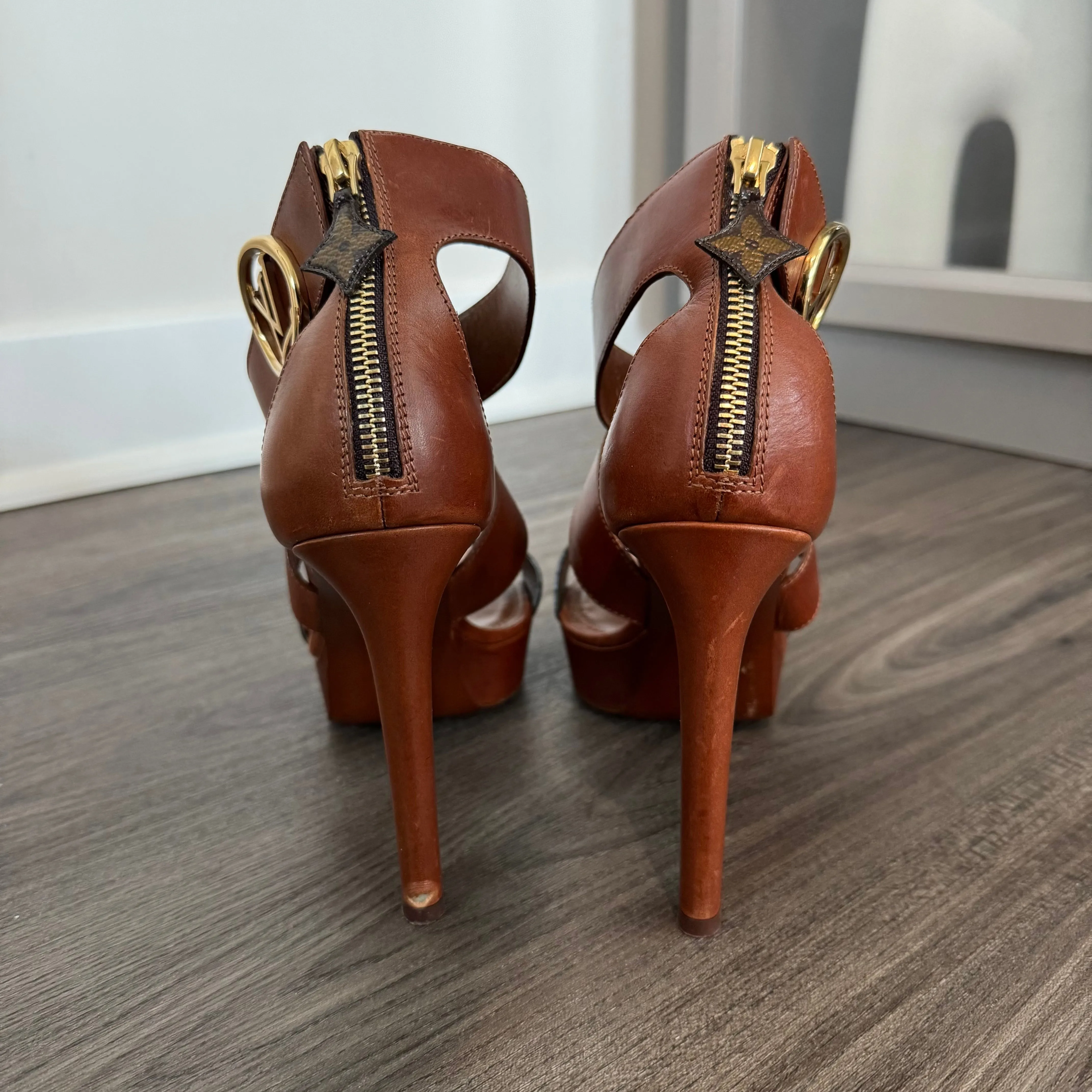 Louis Vuitton Horizon Platform Sandals