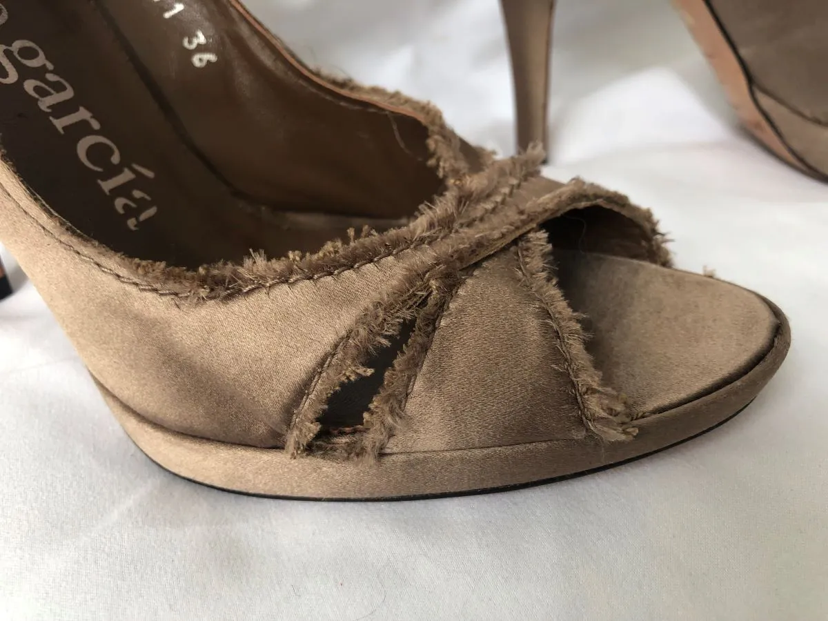 Pedro Garcia Size 5.5 - 6 Brown Satin Frayed Pumps - $525 RETAIL