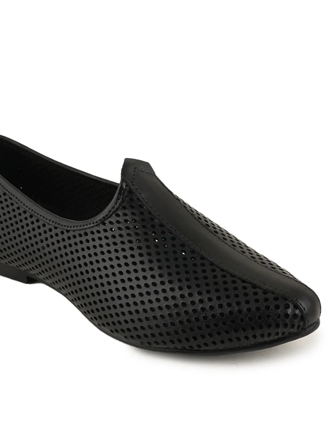 Pelle Albero Black Handcrafted Comfortable Mojari